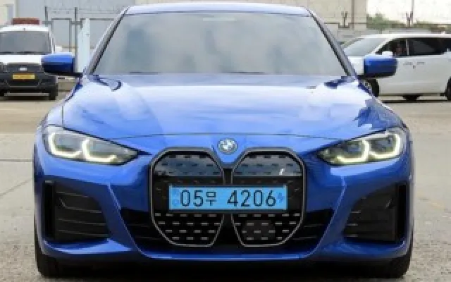 인천중고차 i4 eDrive 40 매물 사진 8 - 2023/04 54,802km