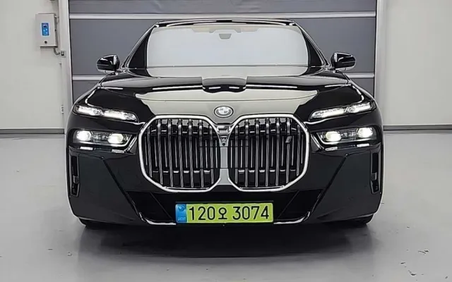 인천중고차 BMW i7 xDrive 60 M 스포츠 이그제큐티브 팩 매물 사진 17 - 2024/08 58,688km
