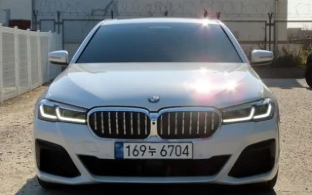 인천중고차 5시리즈 (G30) 520i M 스포츠 매물 사진 13 - 2023/08 34,439km
